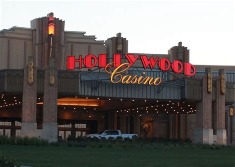 entertainment at hollywood casino toledo